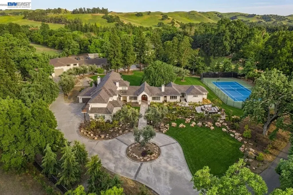 1080 Finley Danville CA 94588