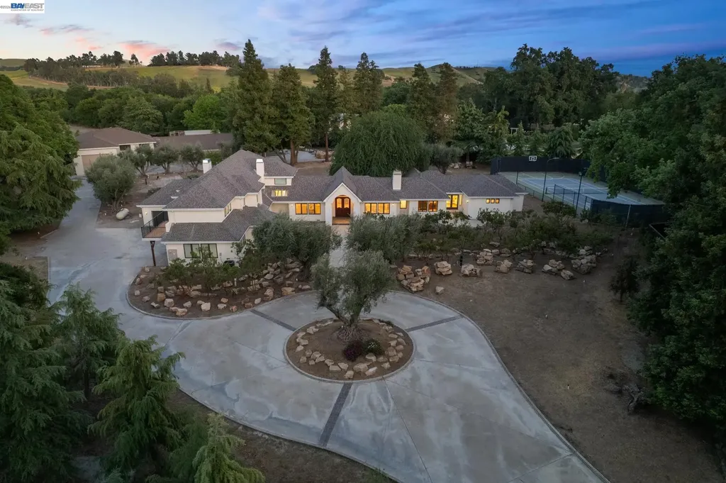 1080 Finley Danville CA 94588