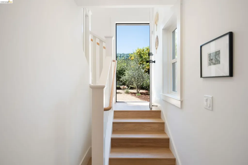 463 44th Street Oakland CA 94609