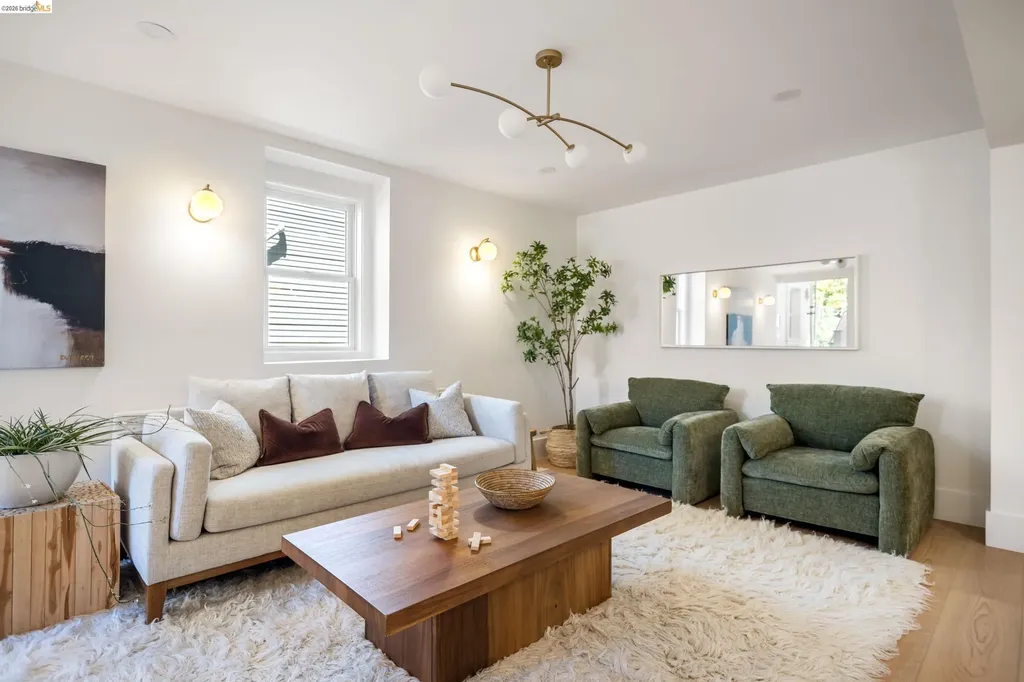 463 44th Street Oakland CA 94609