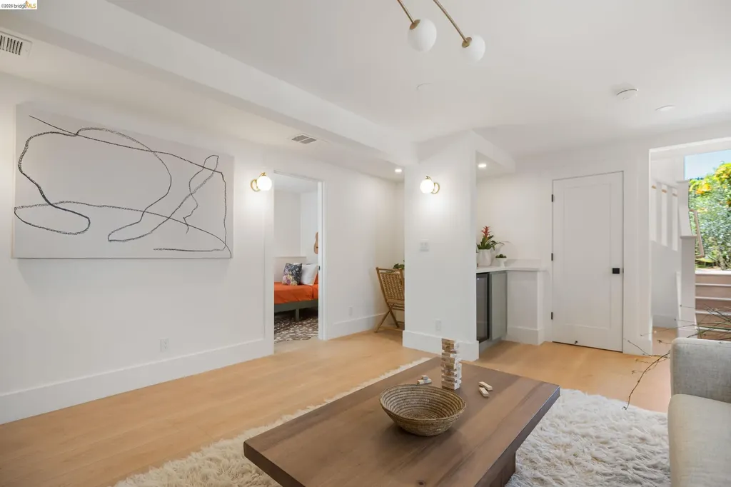 463 44th Street Oakland CA 94609