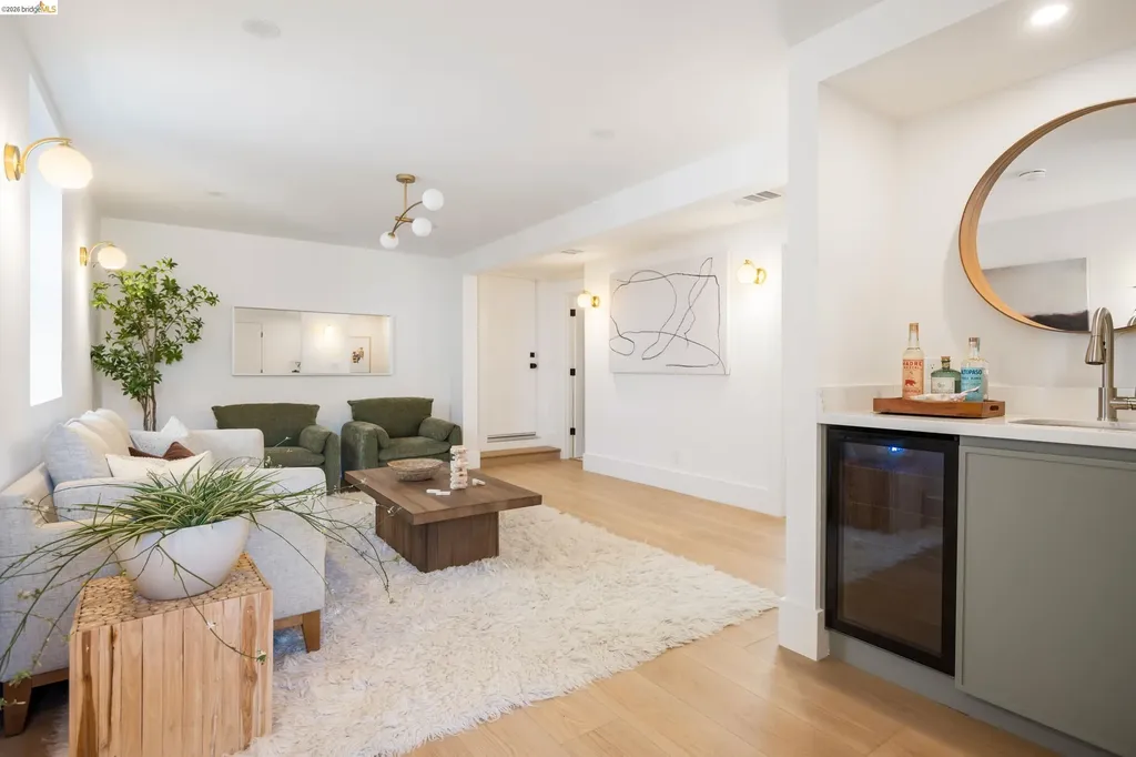 463 44th Street Oakland CA 94609