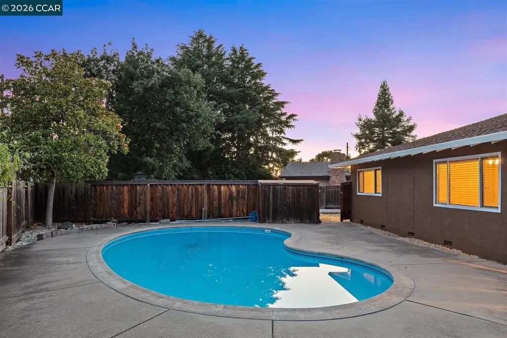 55 Ceemar Court Concord CA 94519