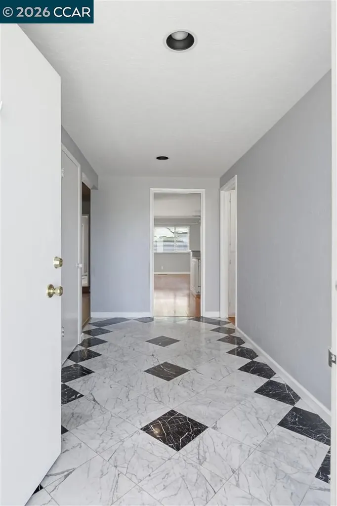 55 Ceemar Court Concord CA 94519