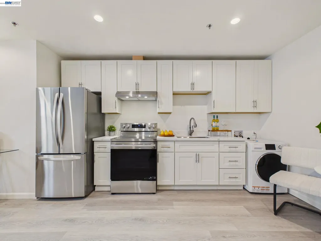 718 26 Oakland CA 94612