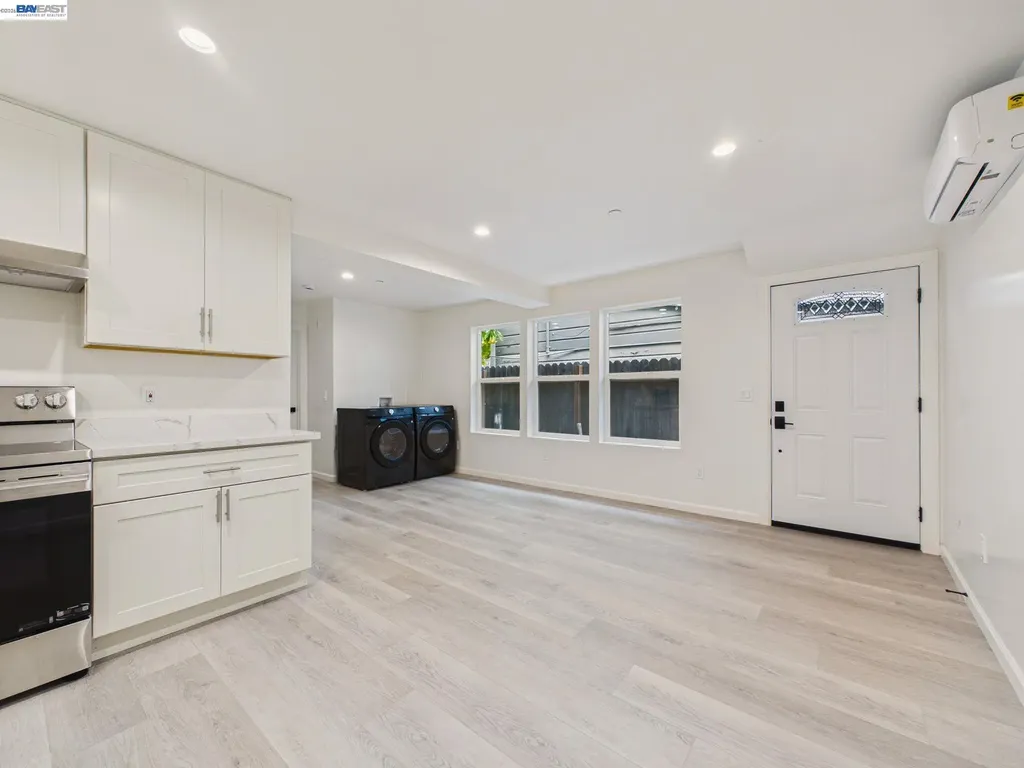 718 26 Oakland CA 94612