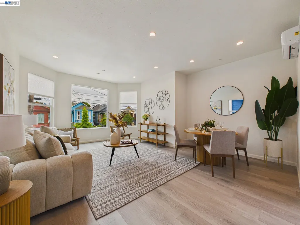 718 26 Oakland CA 94612