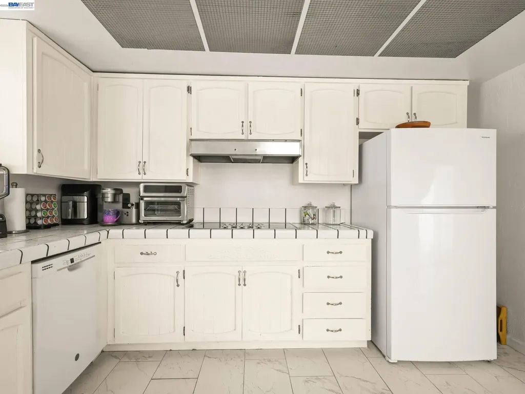 40701 Penn Lane Fremont CA 94538