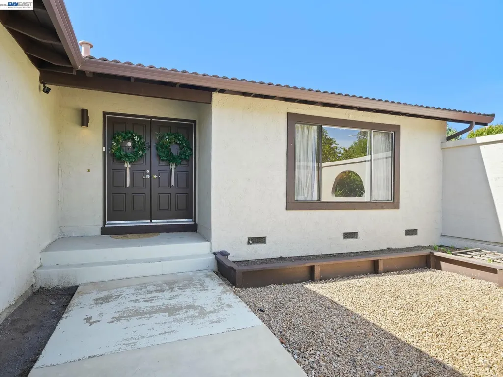 40701 Penn Lane Fremont CA 94538