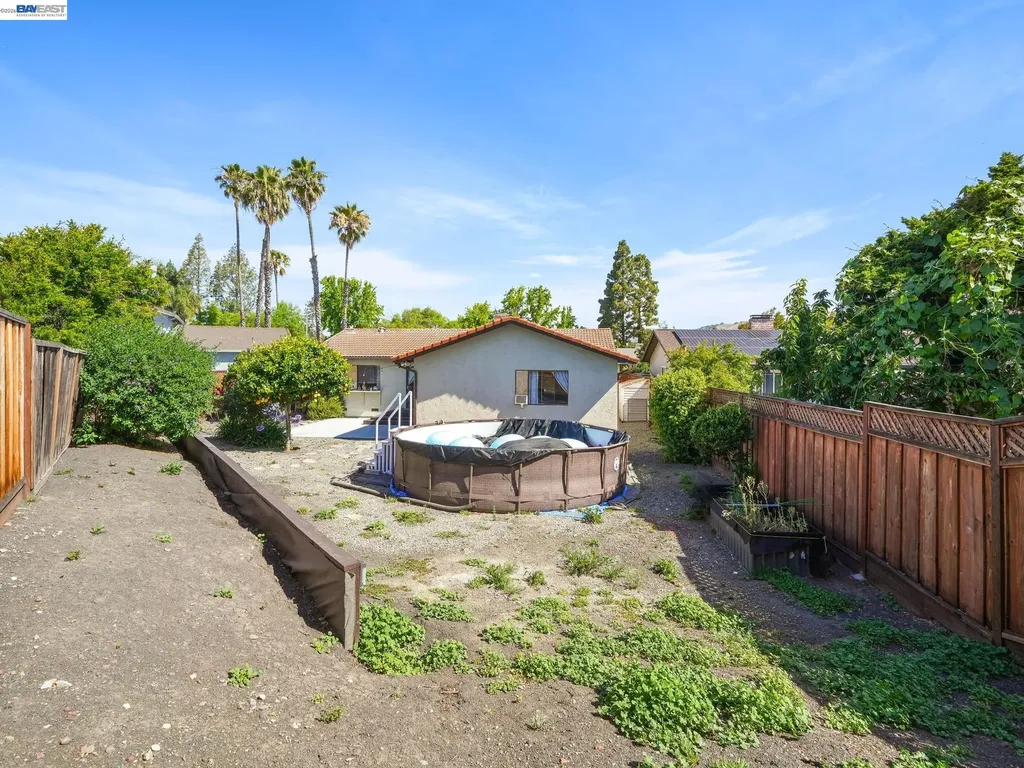 40701 Penn Lane Fremont CA 94538