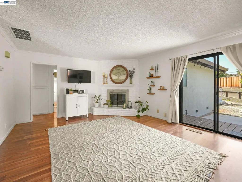 40701 Penn Lane Fremont CA 94538