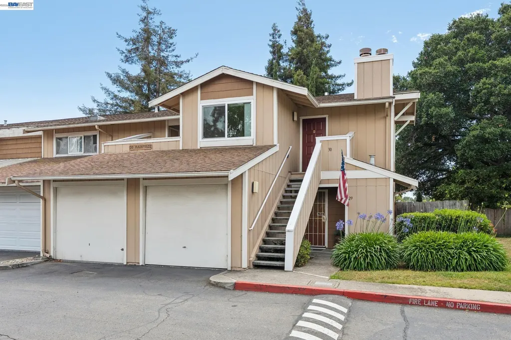 26 Raintree Court Hayward CA 94544