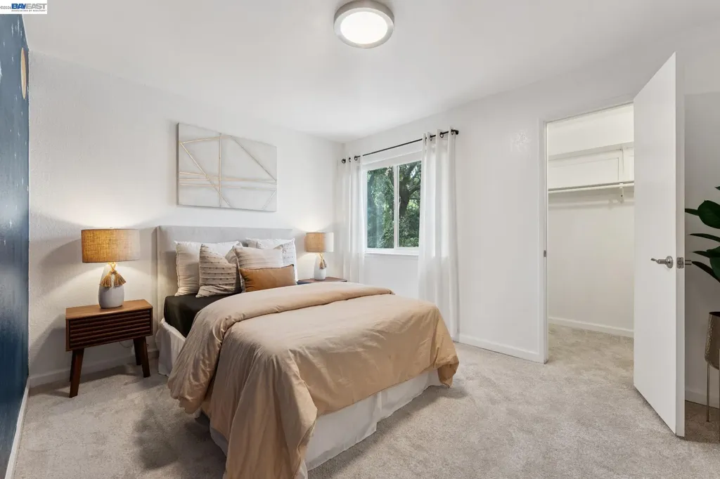 26 Raintree Court Hayward CA 94544