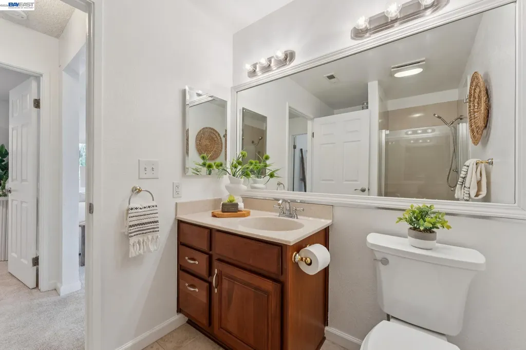 26 Raintree Court Hayward CA 94544