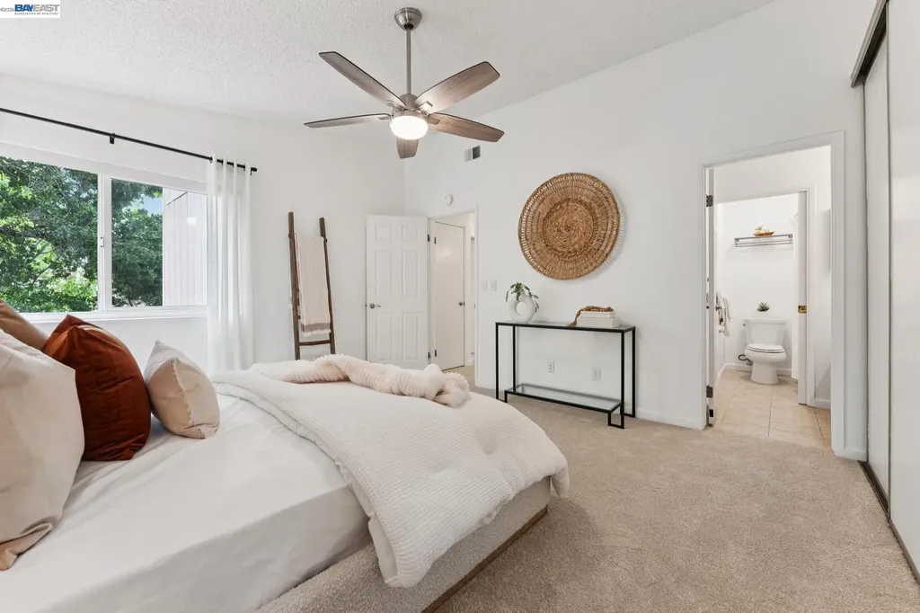 26 Raintree Court Hayward CA 94544