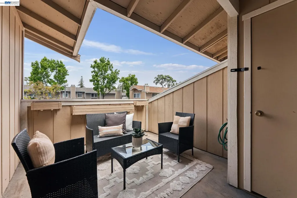 26 Raintree Court Hayward CA 94544