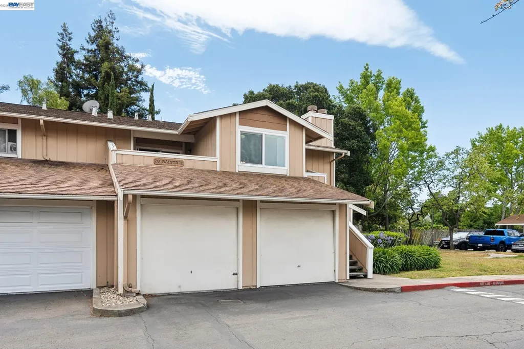26 Raintree Court Hayward CA 94544