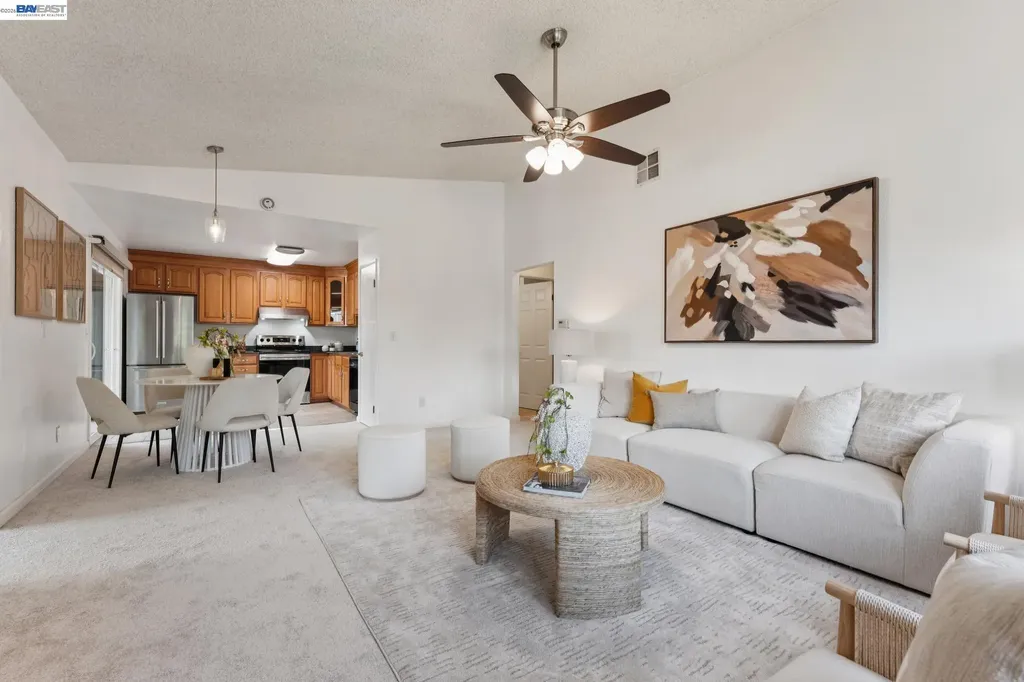 26 Raintree Court Hayward CA 94544