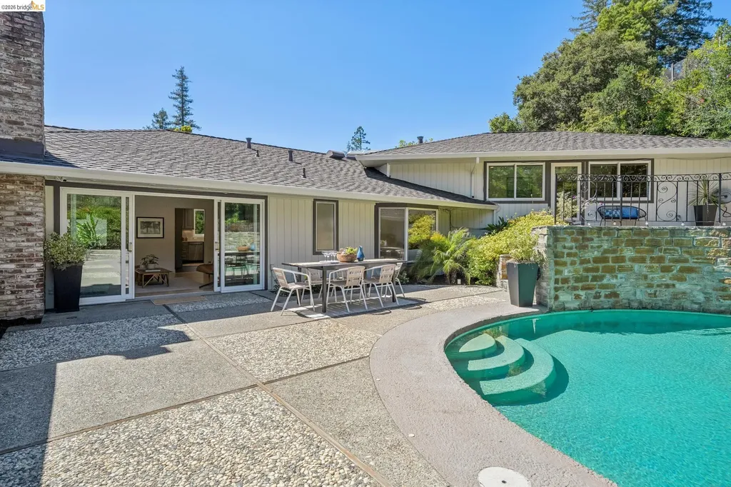 11 Huntleigh Road Piedmont CA 94611