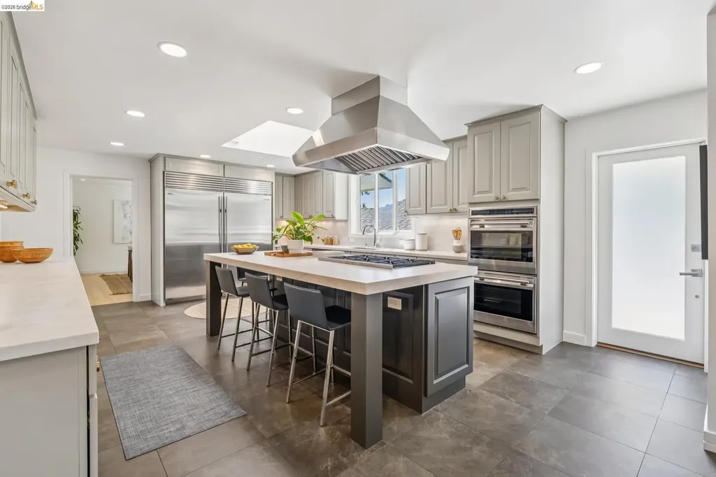 11 Huntleigh Road Piedmont CA 94611