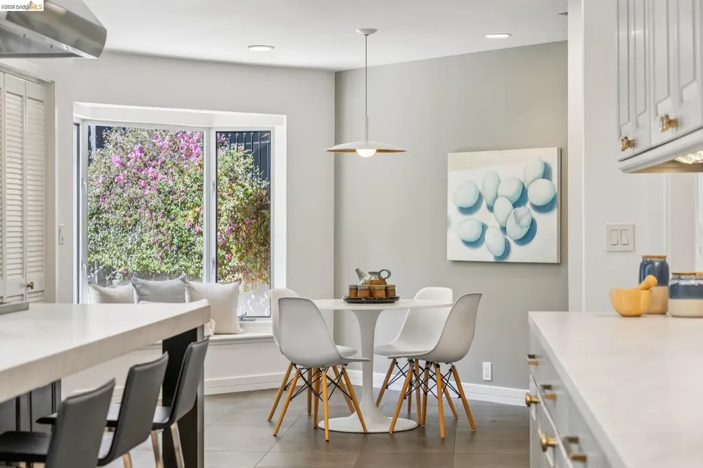 11 Huntleigh Road Piedmont CA 94611