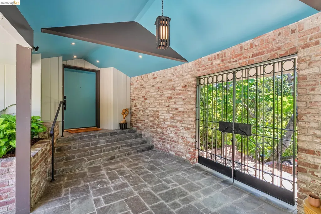 11 Huntleigh Road Piedmont CA 94611