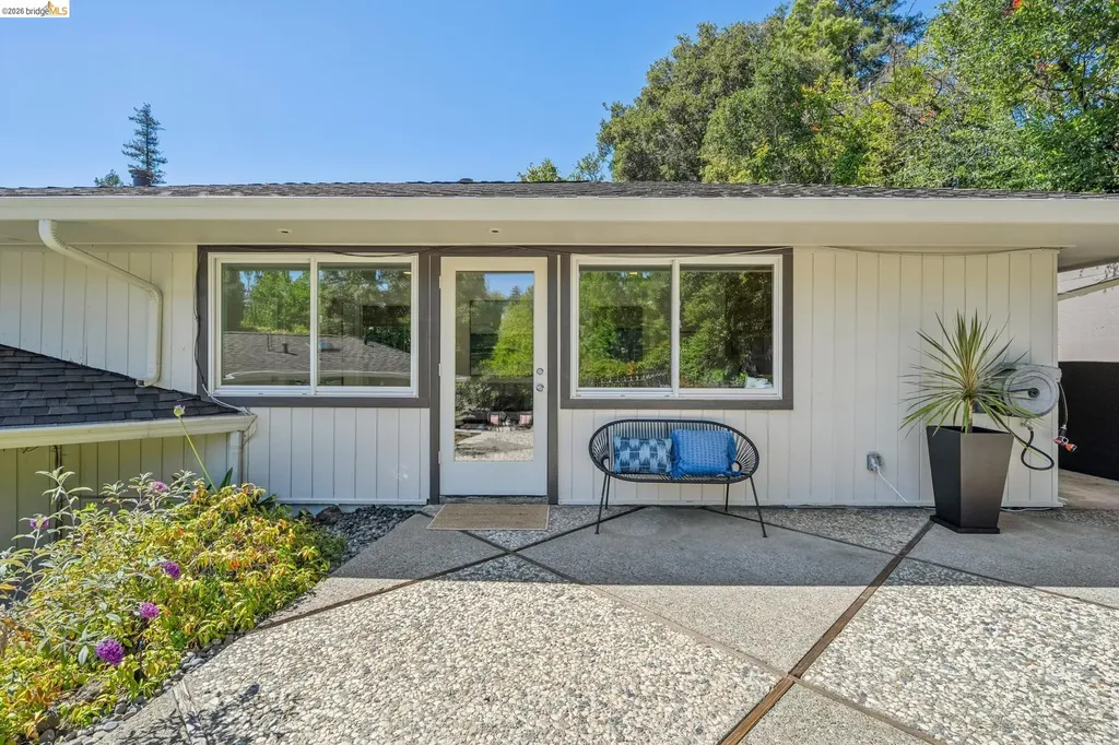 11 Huntleigh Road Piedmont CA 94611
