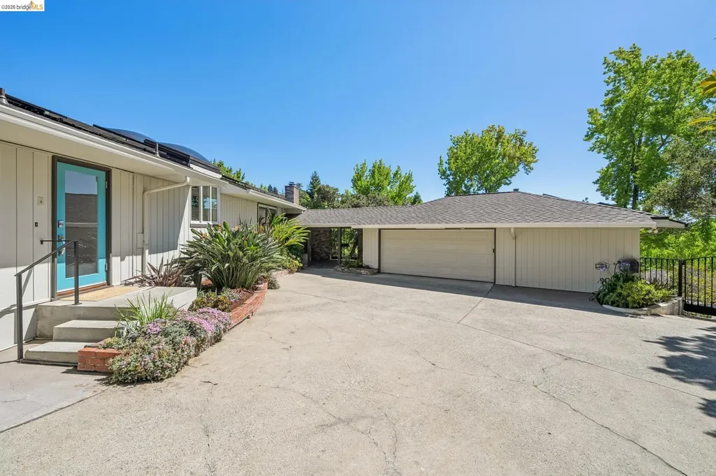 11 Huntleigh Road Piedmont CA 94611