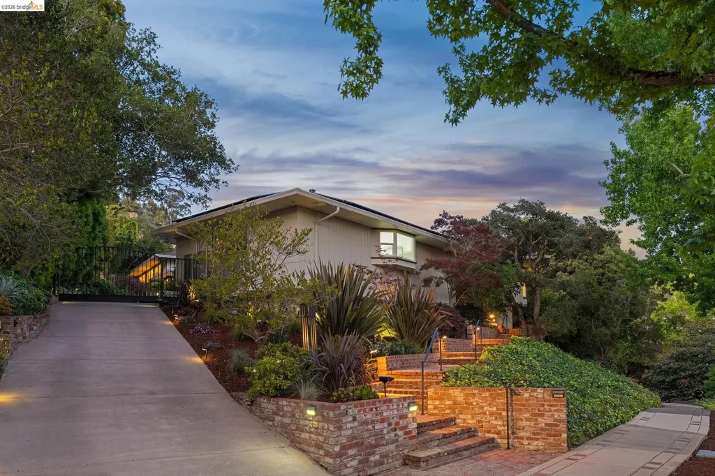 11 Huntleigh Road Piedmont CA 94611