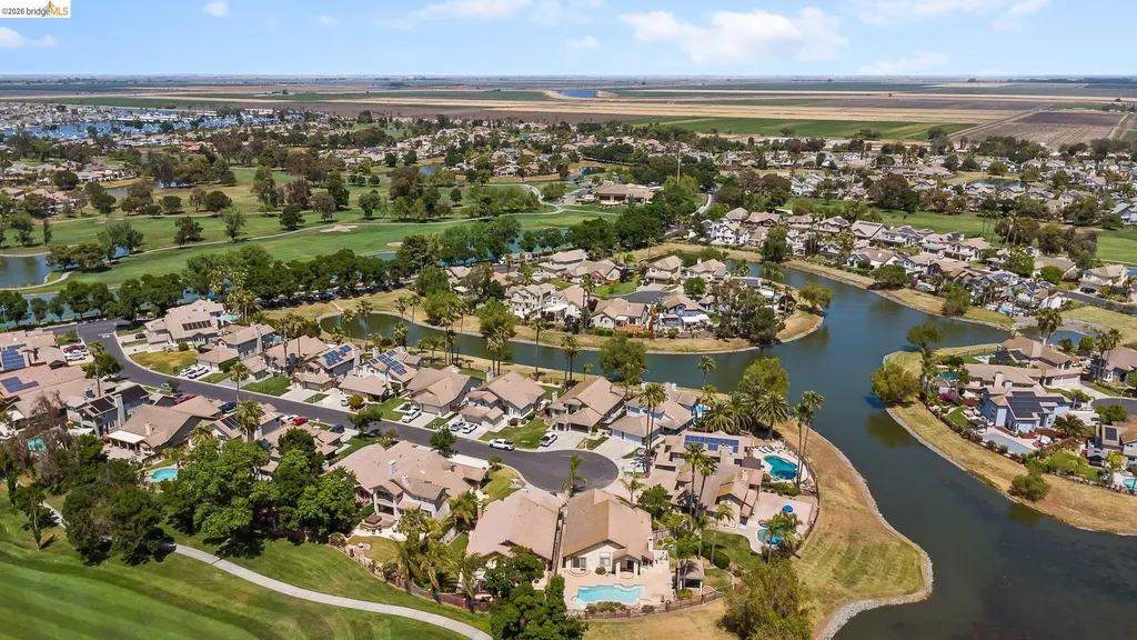 2244 Colonial Court Discovery Bay CA 94505