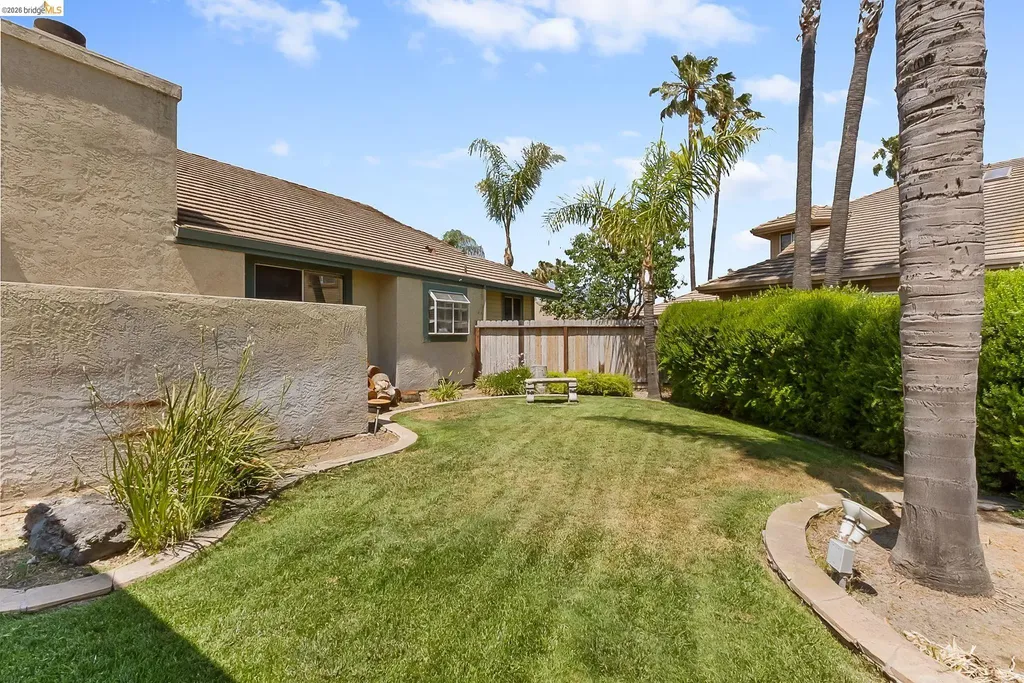 2244 Colonial Court Discovery Bay CA 94505