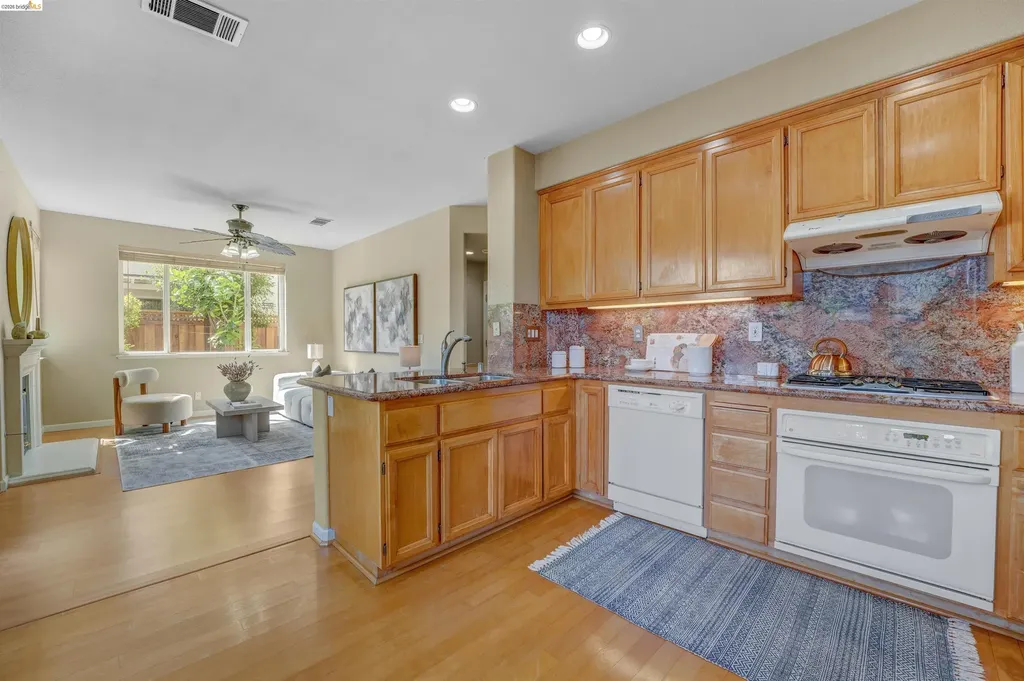24986 Silverthorne Place Hayward CA 94544