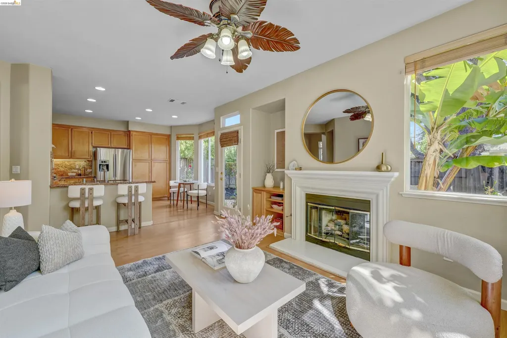 24986 Silverthorne Place Hayward CA 94544