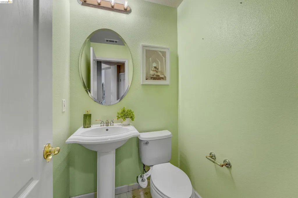24986 Silverthorne Place Hayward CA 94544