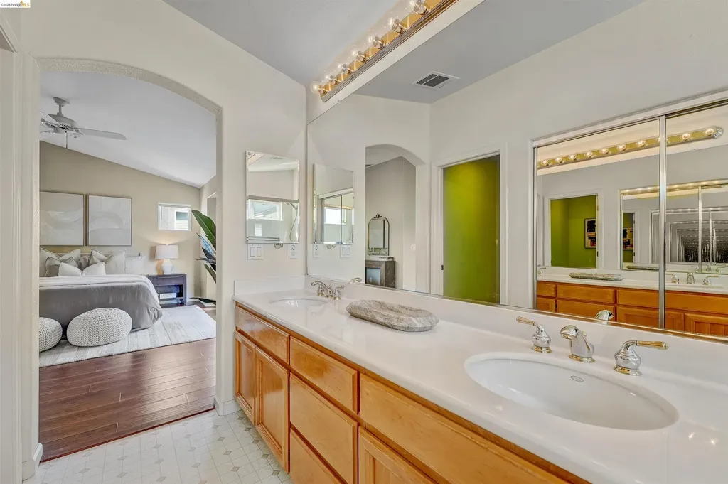 24986 Silverthorne Place Hayward CA 94544