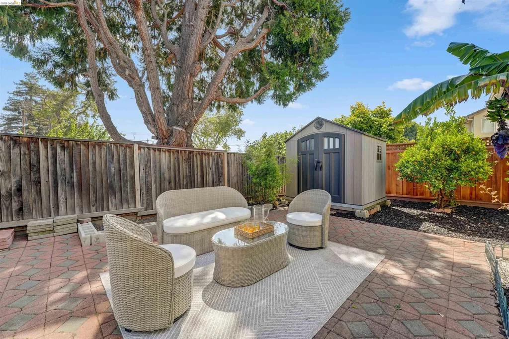 24986 Silverthorne Place Hayward CA 94544