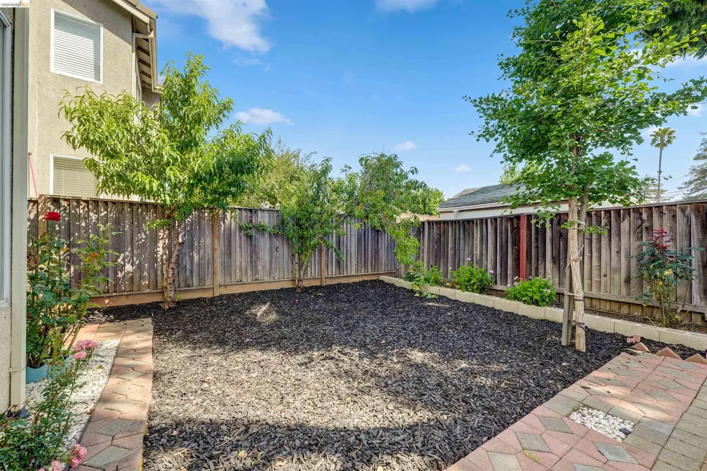 24986 Silverthorne Place Hayward CA 94544