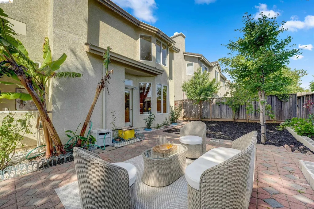24986 Silverthorne Place Hayward CA 94544