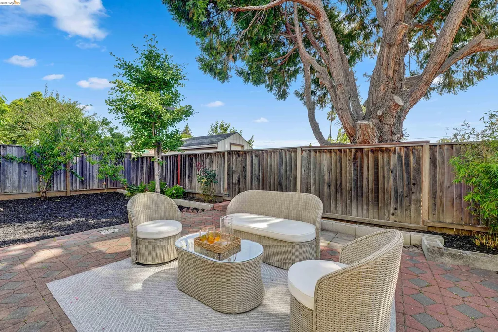 24986 Silverthorne Place Hayward CA 94544