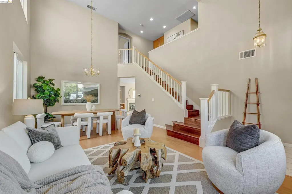 24986 Silverthorne Place Hayward CA 94544