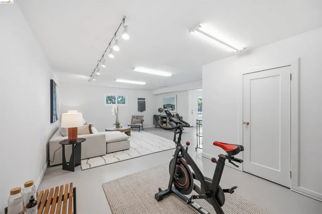 2527 Arlington Boulevard El Cerrito CA 94530