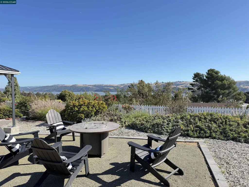 274 James Court Benicia CA 94510