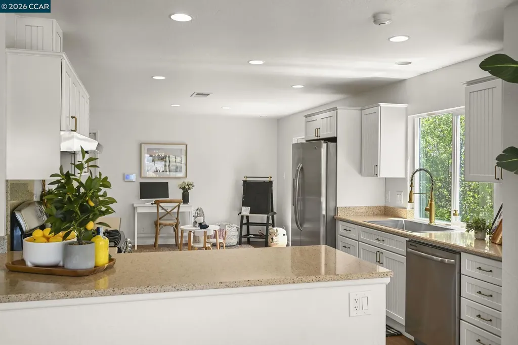 274 James Court Benicia CA 94510