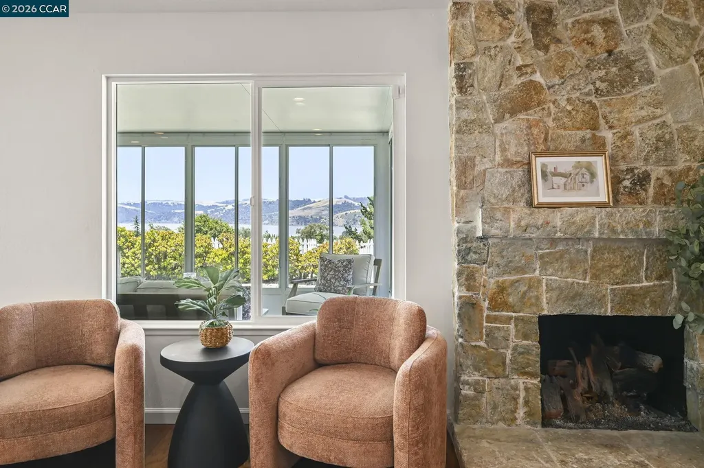 274 James Court Benicia CA 94510