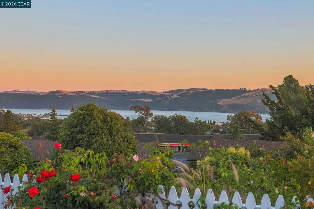 274 James Court Benicia CA 94510