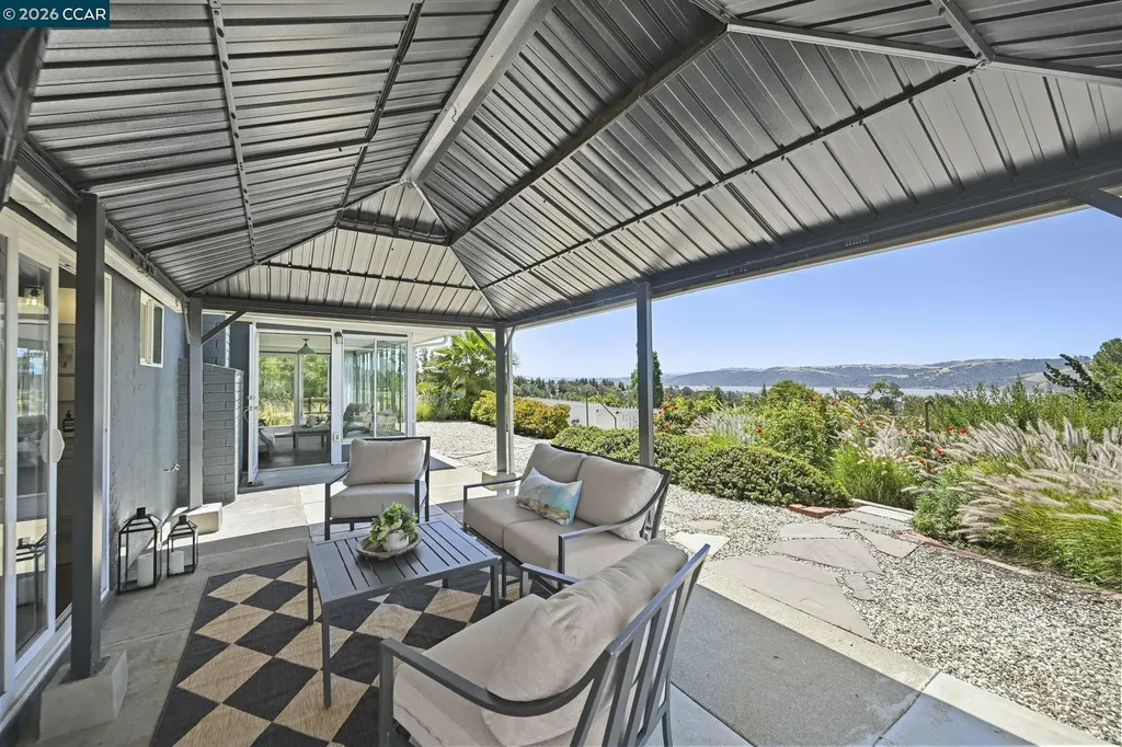 274 James Court Benicia CA 94510