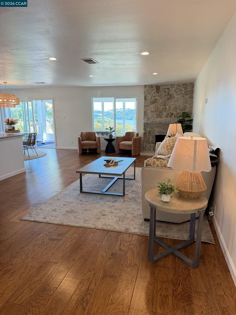 274 James Court Benicia CA 94510