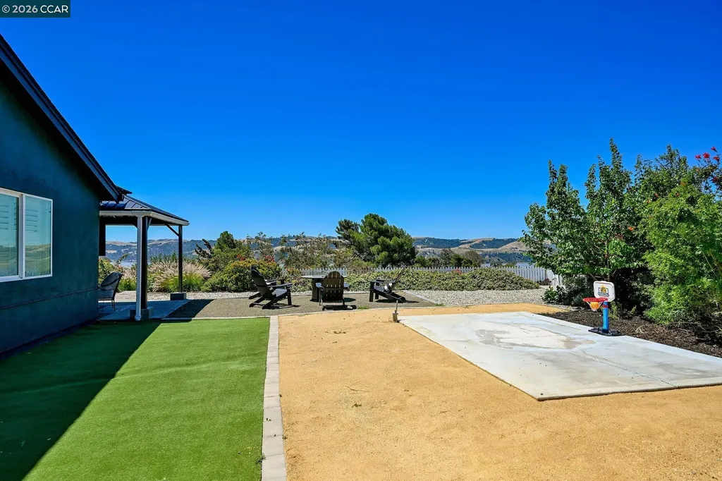 274 James Court Benicia CA 94510