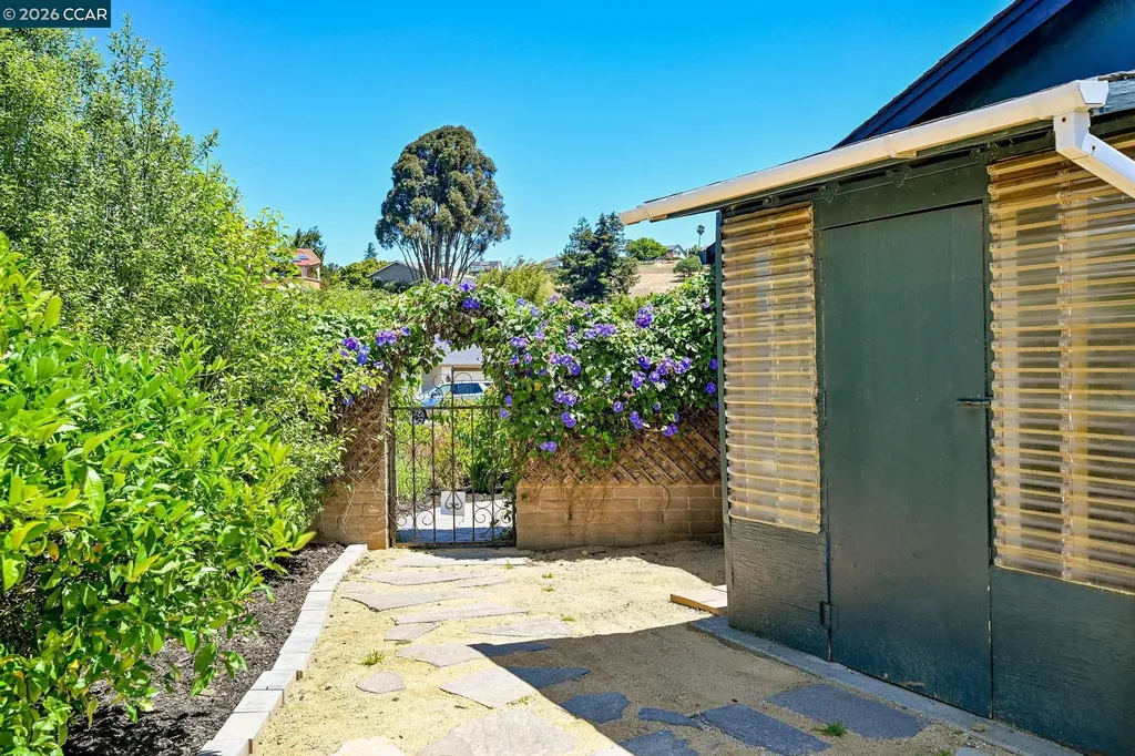 274 James Court Benicia CA 94510