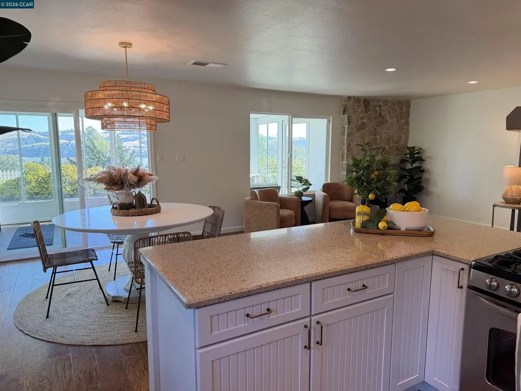 274 James Court Benicia CA 94510